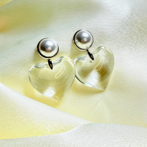 Aretes Corazones transparentes grandes | Plateados