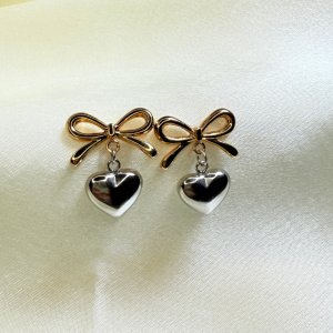 Aretes lazo corazón | Dorados, Plateados