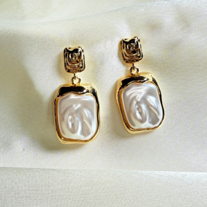 Aretes Nácar cuadrado | Dorados