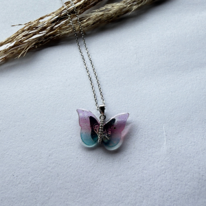Collar con dije mariposa colores | Plateado